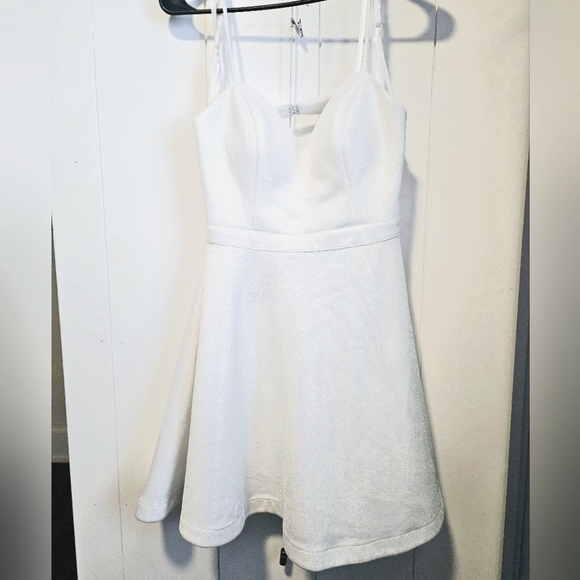 Juniors' Sweetheart-Neck Skater Dress - Picture 3 of 5